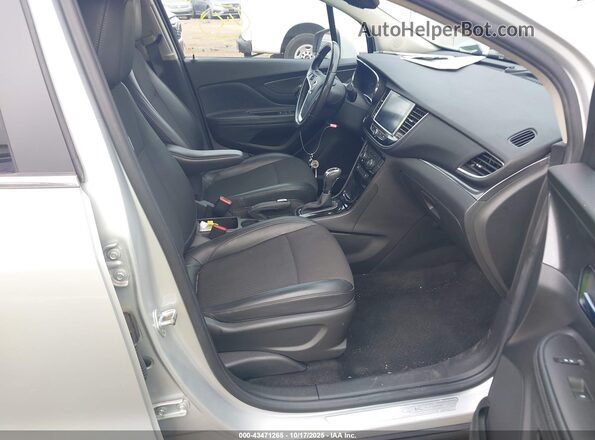 KL4CJESB2MB335402 2021 BUICK ENCORE Silver Front interior view
