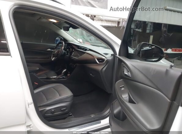 KL4MMGSL3LB117449 2020 BUICK ENCORE White Widok wnętrza z przodu