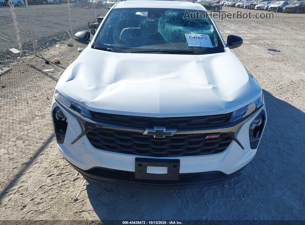 KL77LGE20RC073791 2024 CHEVROLET TRAX White Front view