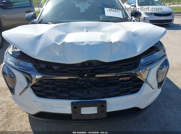 KL77LGEP0TC005638 2026 CHEVROLET TRAX White ხელსაწყოთა პანელის ხედი