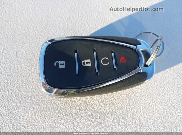 KL77LHE24RC236576 2024 CHEVROLET TRAX Red Widok deski rozdzielczej