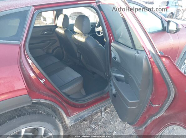 KL77LHE24RC236576 2024 CHEVROLET TRAX Red Widok naklejki z numerem VIN