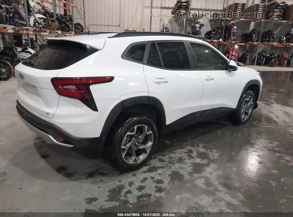 KL77LHE27RC204995 2024 CHEVROLET TRAX White Rear right