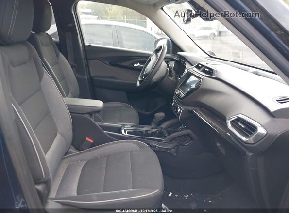 KL79MRSL7NB096323 2022 CHEVROLET TRAILBLAZER Blue Widok wnętrza z przodu