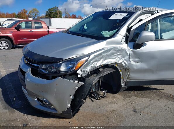 KL7CJKSB1MB303963 2021 CHEVROLET TRAX Серебряный 