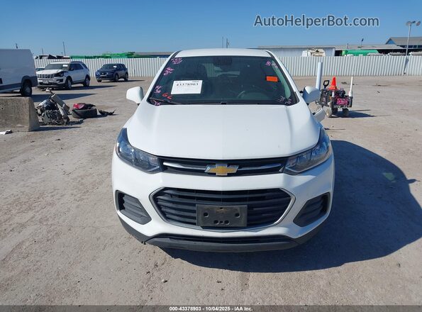 KL7CJKSB5MB322113 2021 CHEVROLET TRAX White Widok wnętrza z tyłu