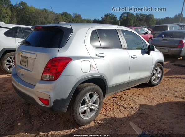 KL7CJKSMXNB522682 2022 CHEVROLET TRAX Серебряный Задняя правая четверть