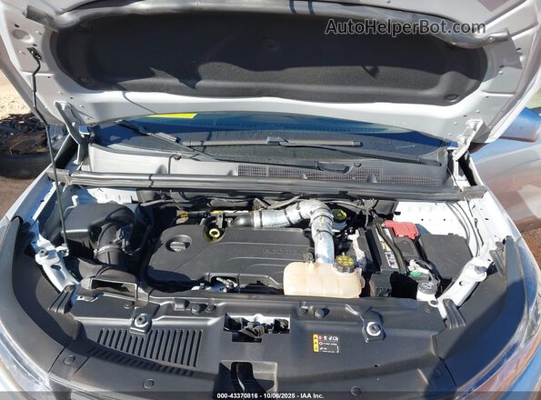 KL7CJKSMXNB522682 2022 CHEVROLET TRAX Серебряный Вид сзади