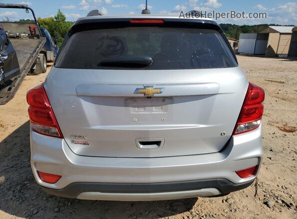 KL7CJLSB6LB335876 2020 CHEVROLET TRAX Silver Vista trasera