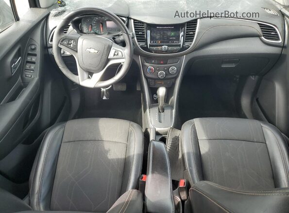 KL7CJLSB6MB334146 2021 CHEVROLET TRAX Gray Вид панелі приладів