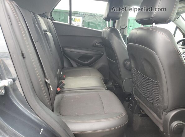 KL7CJLSB6MB334146 2021 CHEVROLET TRAX Gray Вид задньої частини салону