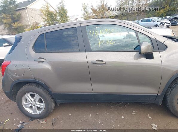 KL7CJNSB9MB341197 2021 CHEVROLET TRAX Brown Vista interior trasera