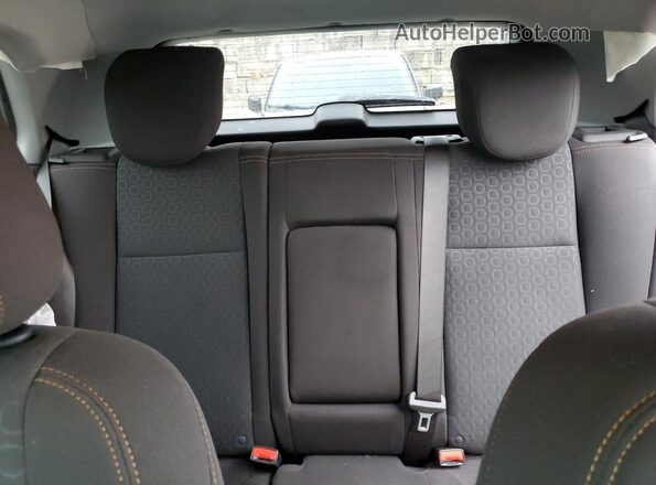 KL7CJNSM2NB552289 2022 CHEVROLET TRAX Silver Vista de los asientos traseros