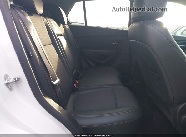 KL7CJPSB1MB359382 2021 CHEVROLET TRAX Белый Вид наклейки с VIN-кодом
