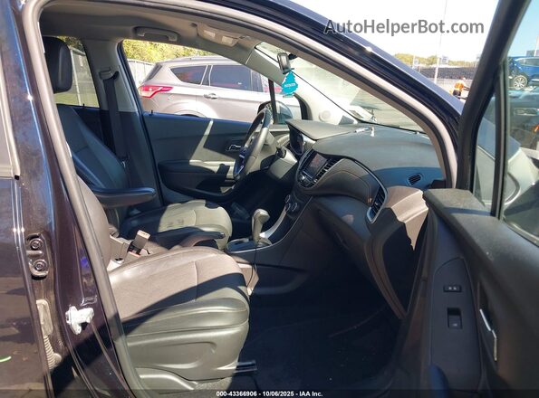 KL7CJPSB8MB333488 2021 CHEVROLET TRAX Black Սալոնի դիմացի տեսք