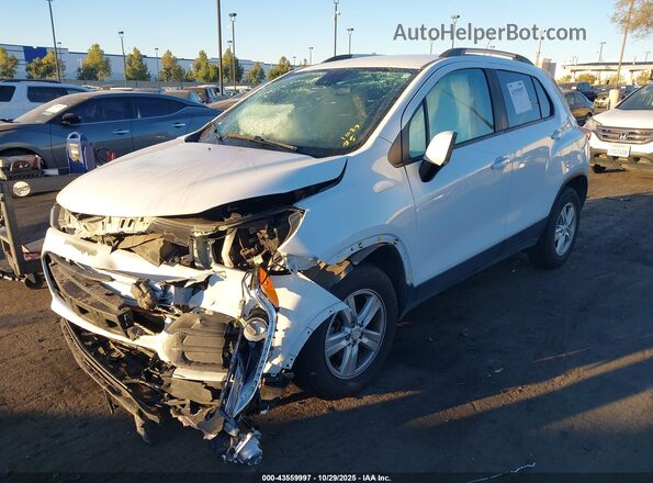 KL7CJPSM3MB371650 2021 CHEVROLET TRAX Белый Передняя левая четверть
