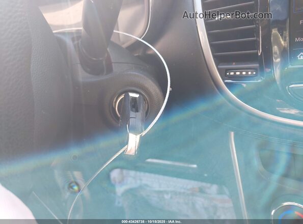 KL7CJPSM3NB511956 2022 CHEVROLET TRAX Черный Вид панели приборов