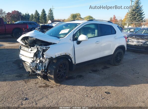 KL7CJPSM4NB525011 2022 CHEVROLET TRAX White Przód lewy