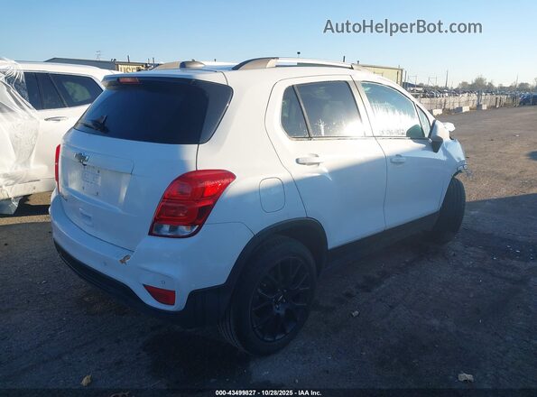 KL7CJPSM4NB525011 2022 CHEVROLET TRAX White Tył prawy