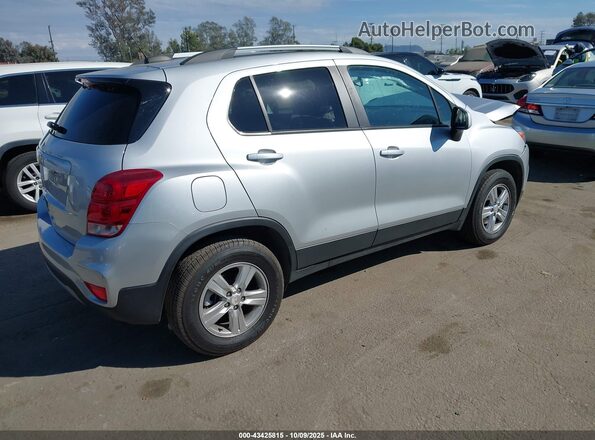 KL7CJPSM6MB372548 2021 CHEVROLET TRAX Silver 
