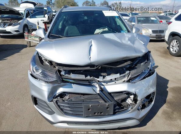 KL7CJPSM6MB372548 2021 CHEVROLET TRAX Silver 