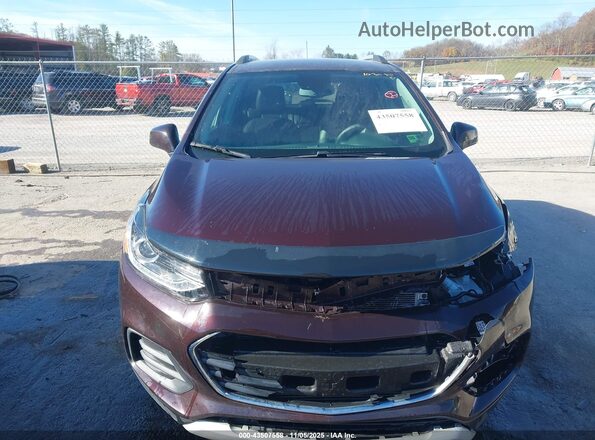 KL7CJPSM6NB510073 2022 CHEVROLET TRAX Burgundy Widok wnętrza z tyłu