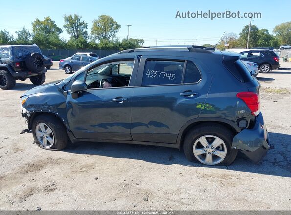 KL7CJPSMXNB560927 2022 CHEVROLET TRAX Синий Вид задней части салона