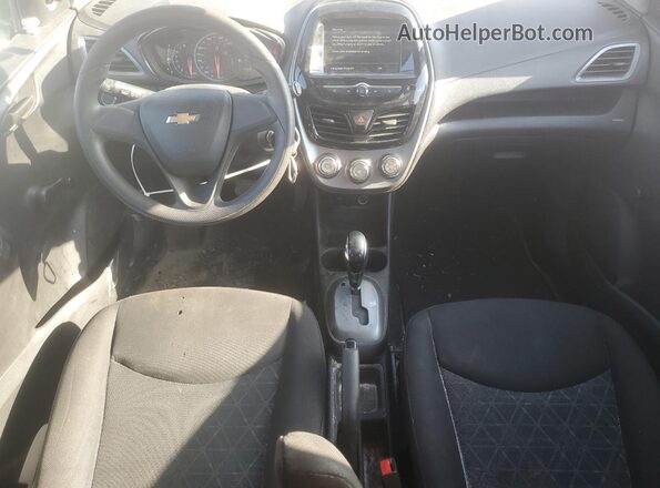 KL8CB6SA5LC448276 2020 CHEVROLET SPARK Red Widok deski rozdzielczej