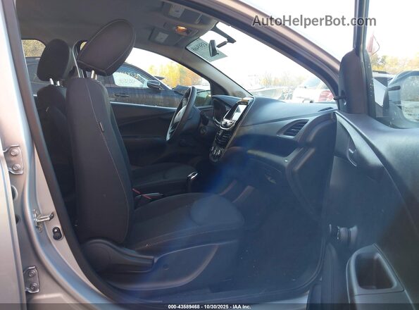 KL8CB6SA5LC478216 2020 CHEVROLET SPARK Silver Vista interior delantera
