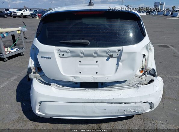 KL8CB6SA6LC421894 2020 CHEVROLET SPARK Белый Вид спереди