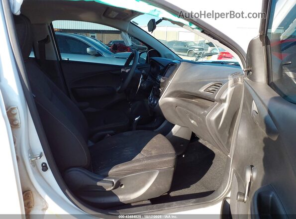 KL8CB6SA8MC712382 2021 CHEVROLET SPARK Белый Вид салона спереди