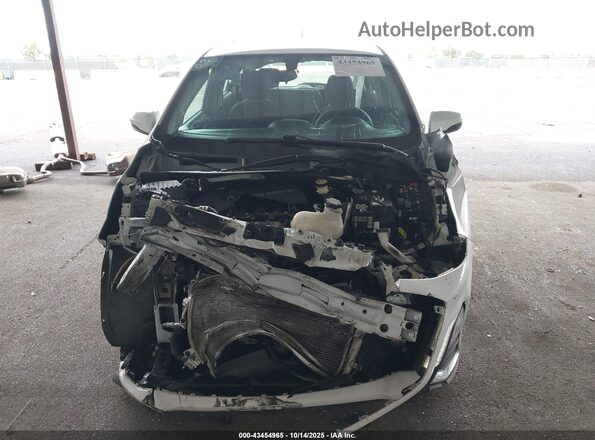 KL8CD6SA1MC217242 2021 CHEVROLET SPARK White Вид спереду