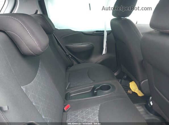 KL8CD6SA2MC722819 2021 CHEVROLET SPARK Silver VIN sticker view