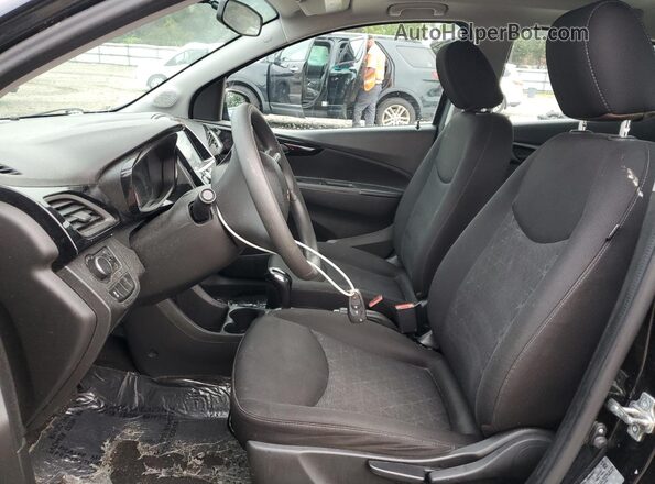 KL8CD6SA5LC415174 2020 CHEVROLET SPARK Black Вид салону спереду