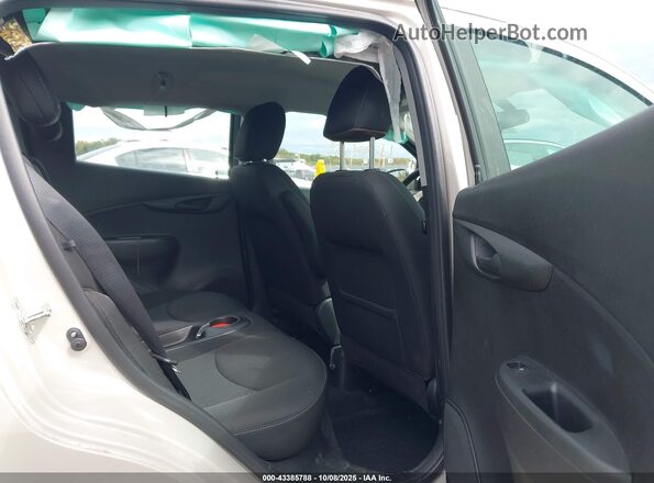 KL8CD6SA5LC456050 2020 CHEVROLET SPARK Cream VIN sticker view