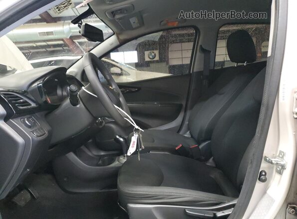 KL8CD6SA7MC746727 2021 CHEVROLET SPARK White 