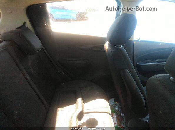 KL8CD6SAXMC717710 2021 CHEVROLET SPARK Silver VIN կոդի պիտակի տեսք