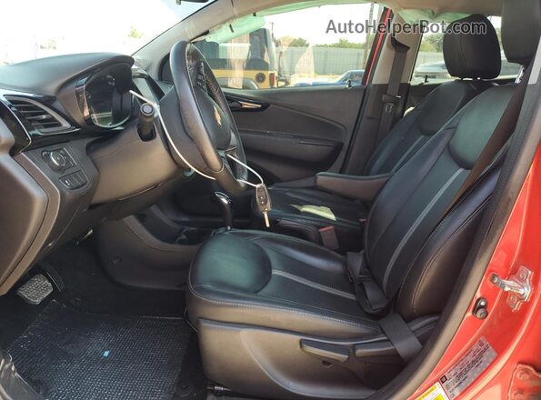 KL8CH6SA0MC734391 2021 CHEVROLET SPARK Красный Вид салона спереди