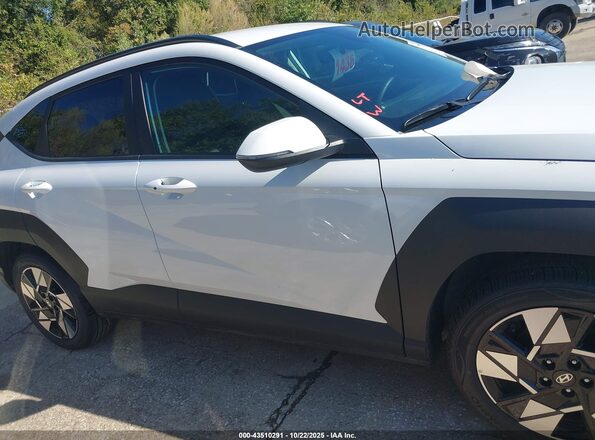 KM8HB3AB5SU329556 2025 HYUNDAI KONA White 