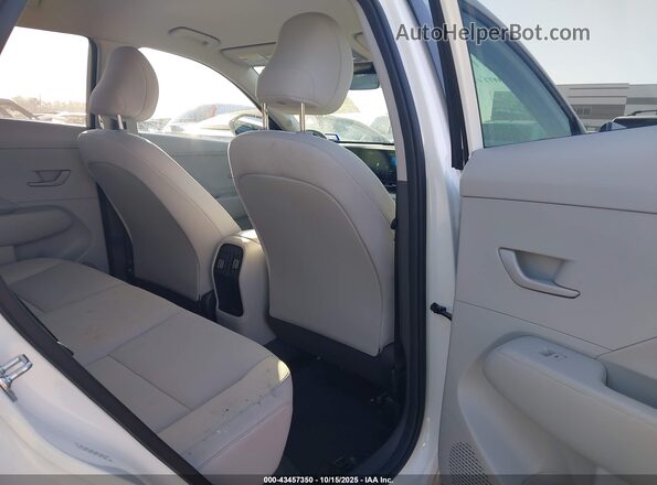 KM8HC3AB5RU144723 2024 HYUNDAI KONA White Vista de la etiqueta del VIN