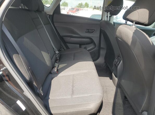 KM8HCCAB7RU042971 2024 HYUNDAI KONA Black Սալոնի հետևի տեսք