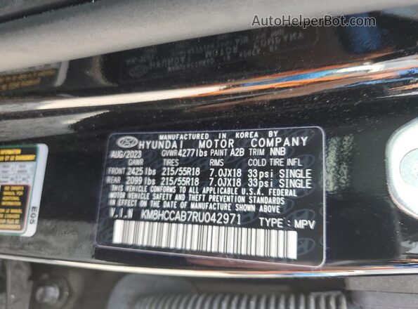KM8HCCAB7RU042971 2024 HYUNDAI KONA Black VIN կոդի պիտակի տեսք