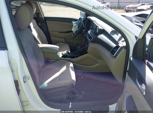 KM8J23A46LU163746 2020 HYUNDAI TUCSON White Front interior view