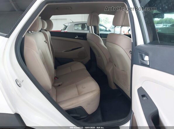 KM8J33A41JU692550 2018 HYUNDAI TUCSON White 