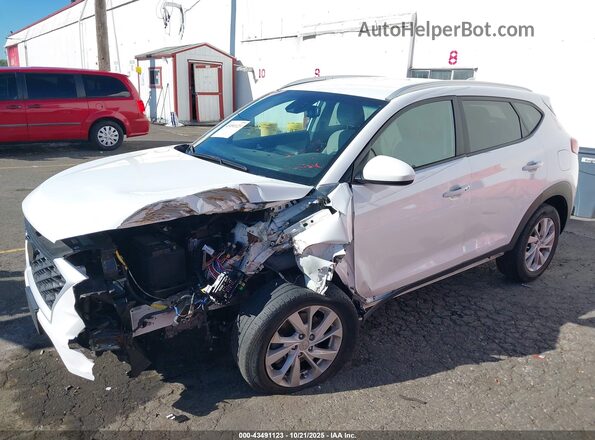 KM8J33A47LU092845 2020 HYUNDAI TUCSON White Widok z przodu