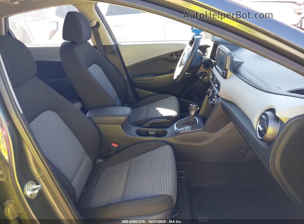 KM8K12AA9LU446410 2020 HYUNDAI KONA Gray Front interior view