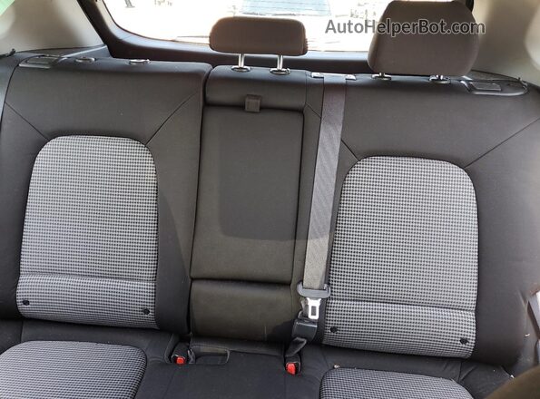 KM8K1CAA5LU401745 2020 HYUNDAI KONA Белый Вид задних сидений