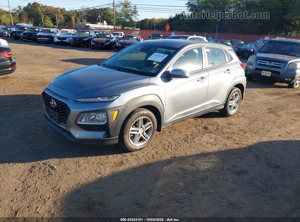 KM8K1CAA9LU402817 2020 HYUNDAI KONA Silver წინა მარცხენა ხედი სამი მეოთხედიდან