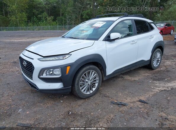 KM8K22AA2LU399007 2020 HYUNDAI KONA White წინა მარცხენა ხედი სამი მეოთხედიდან