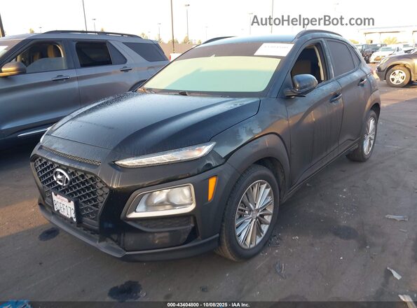 KM8K22AA2LU446598 2020 HYUNDAI KONA Черный Передняя левая четверть
